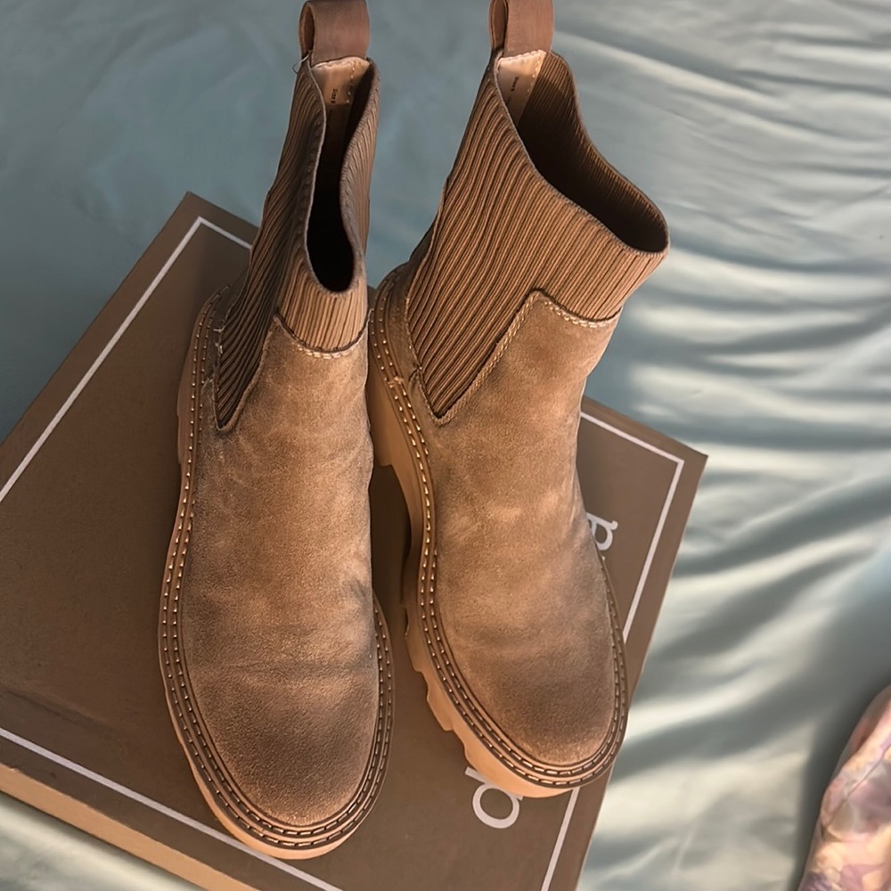Boots - Picture 2 of 3